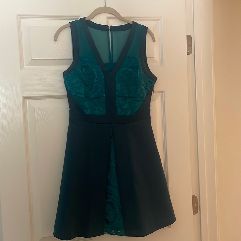 Adelyn Rae Dress - Picture 2 of 6
